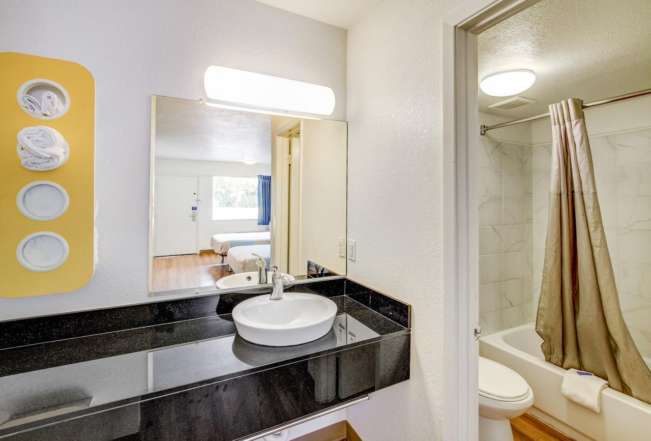 Motel 6 Waco - Lacy Lakeview Bellmead 外观 照片