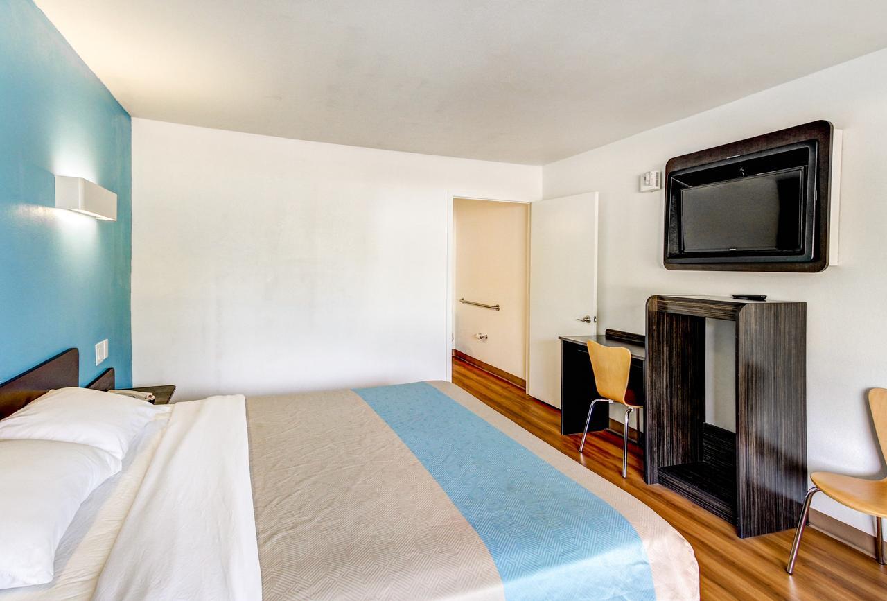 Motel 6 Waco - Lacy Lakeview Bellmead 外观 照片